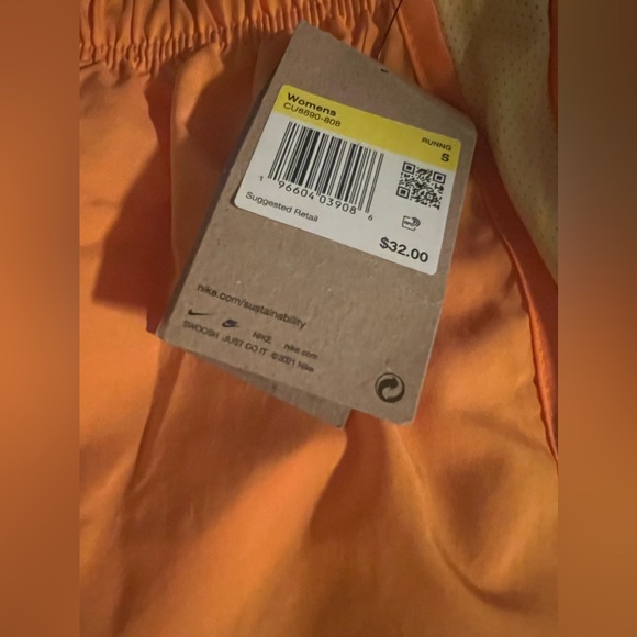 ⭐️NWT⭐️ Nike Dri-Fit shorts 🧡🩳 - Picture 5 of 5